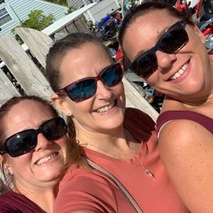 Meet your Posher, Carrie